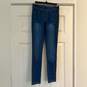 Bran new Old Navy Jeggings size 11-12